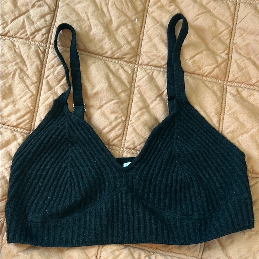 Black V-Neck Ribbed Bra with Adjustable Straps